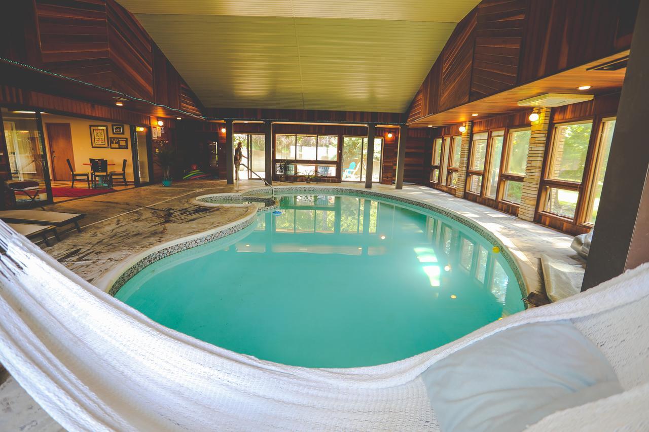 The Lodge At Beaver Lake Bed And Breakfast Роджерс Екстер'єр фото